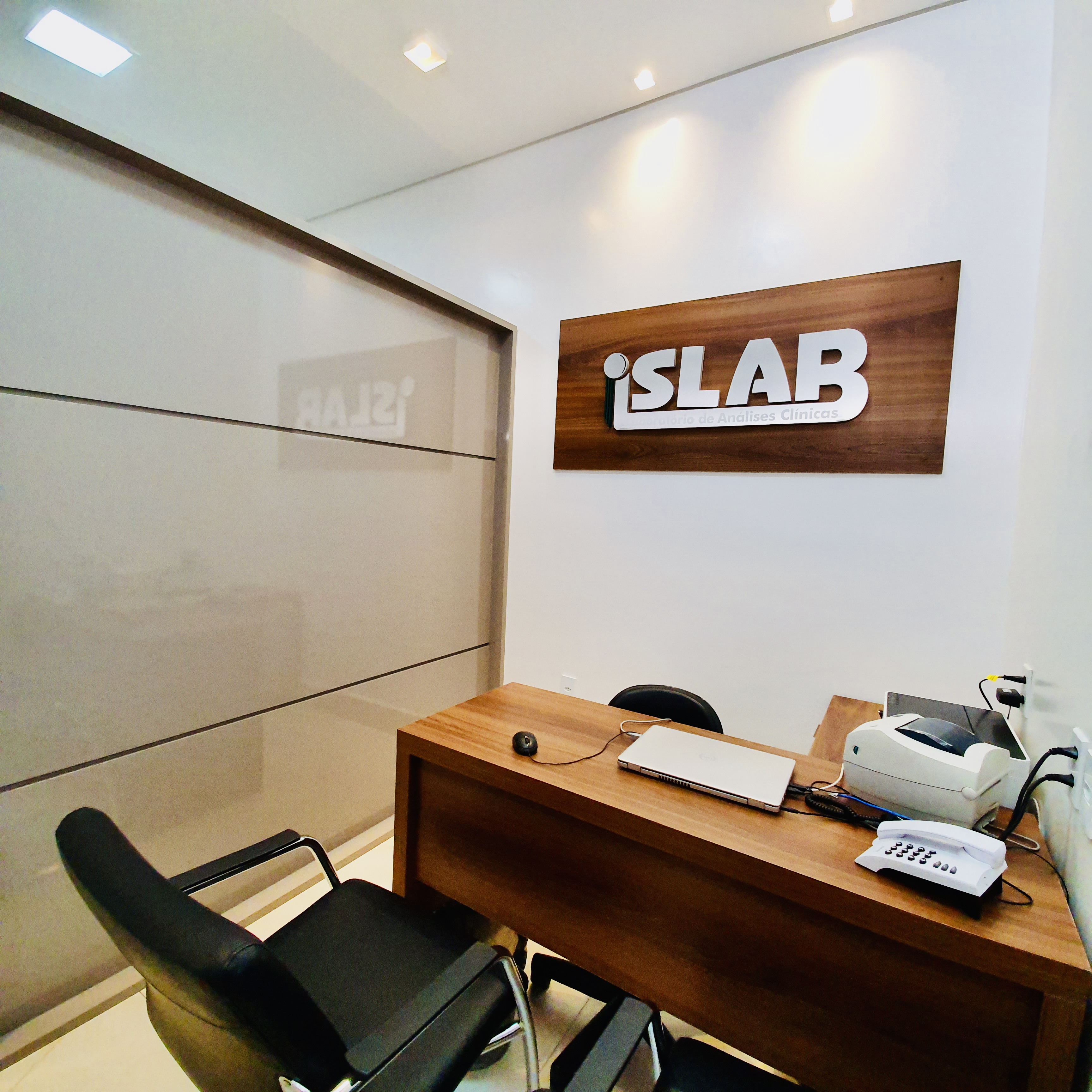 Sala do laboratório parceiro ISLAB no Instituto Valler.
