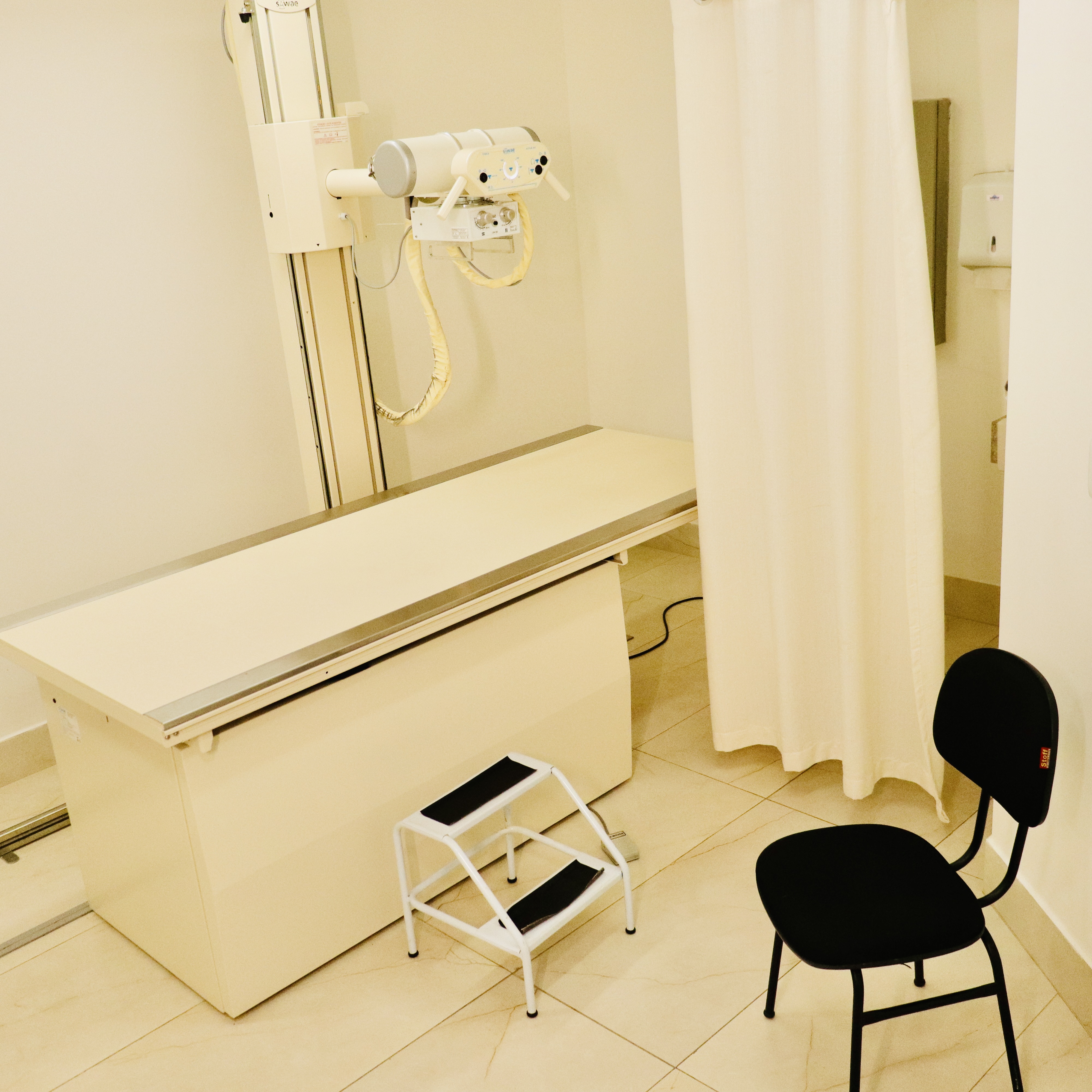 Sala de raio-x do Instituto Valler em detalhe.
